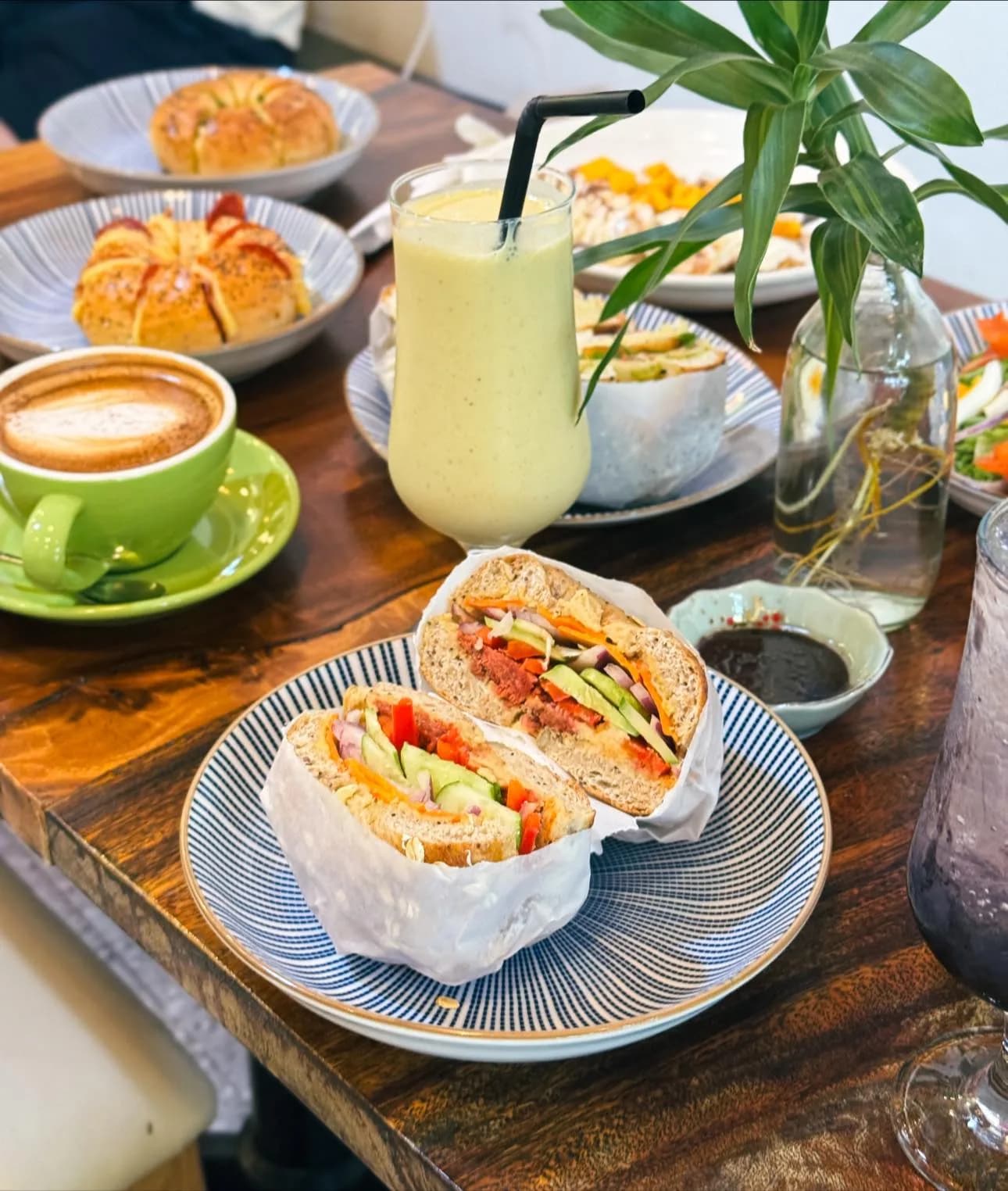 Cambodia Bagels - Street 13